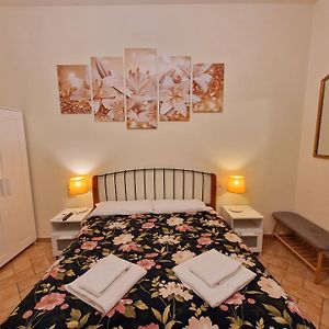Kamer met een Queen Size Bed